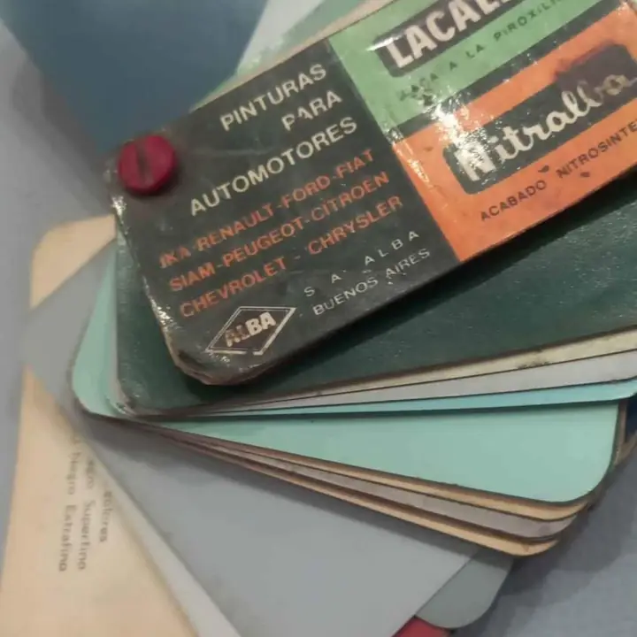 Antiguo muestrario colores pintura auto