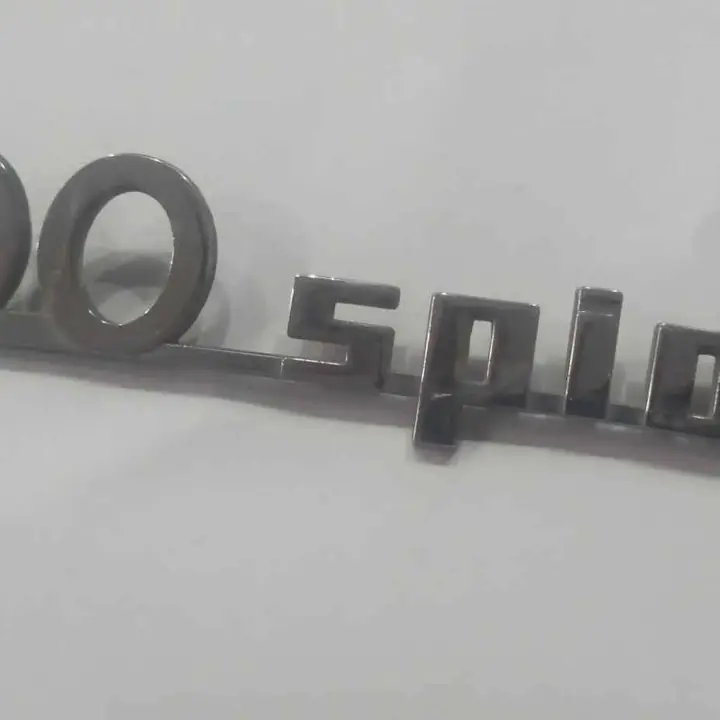 Fiat 800 spider insignia original nueva