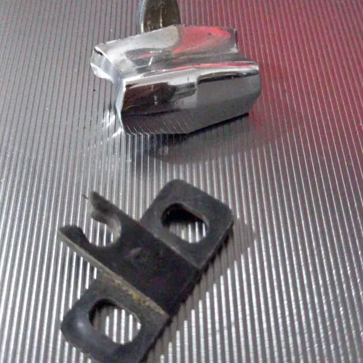 Fiat 1500 manija guantera y traba plastica