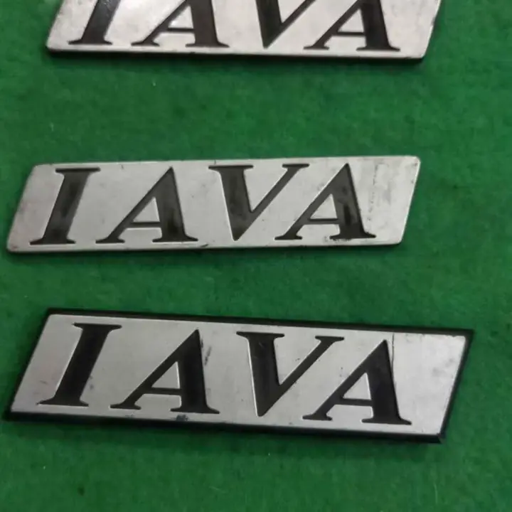 Iava insignias plasticas originales