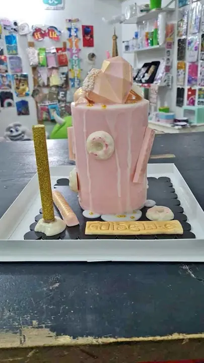 Tortas decoradas tematicas piñata golosinera chocotorta