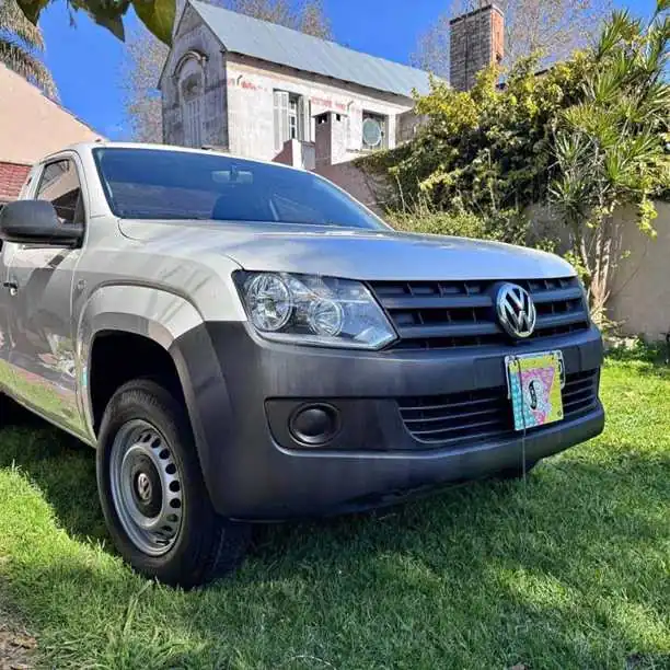 Volkswagen Amarok 4x4 muy buen estado año 2013/155 mil km