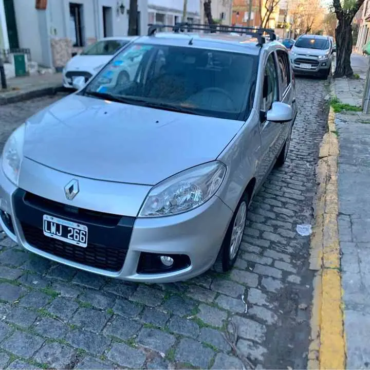 Renault sandero expression full 1.6 impecable año 2012/160 mil km financiacion