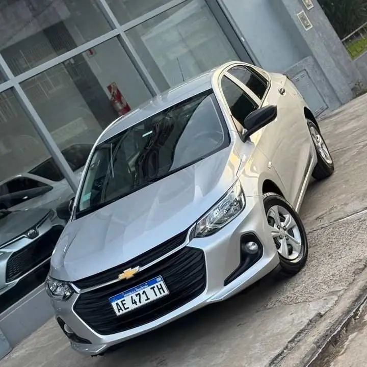 Chevrolet onix sedan 1.0L UBER