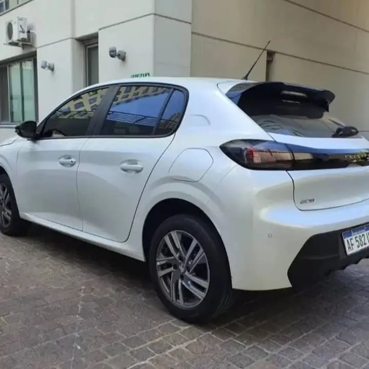 208 Usado 2023 con 10.000KM