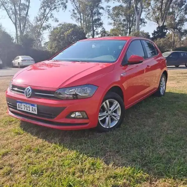 Vendo polo / financio inmaculado con 40KM