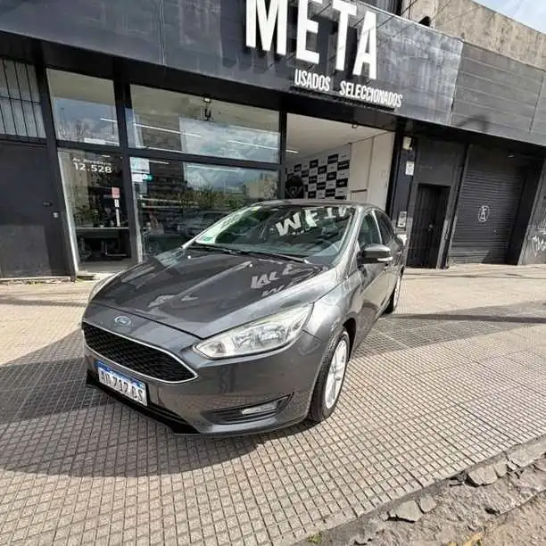 Oportunidad Ford focus 2017