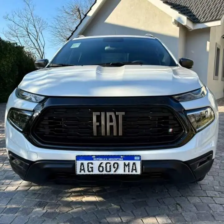 Hermosa toro freedom blanca 2.800KM