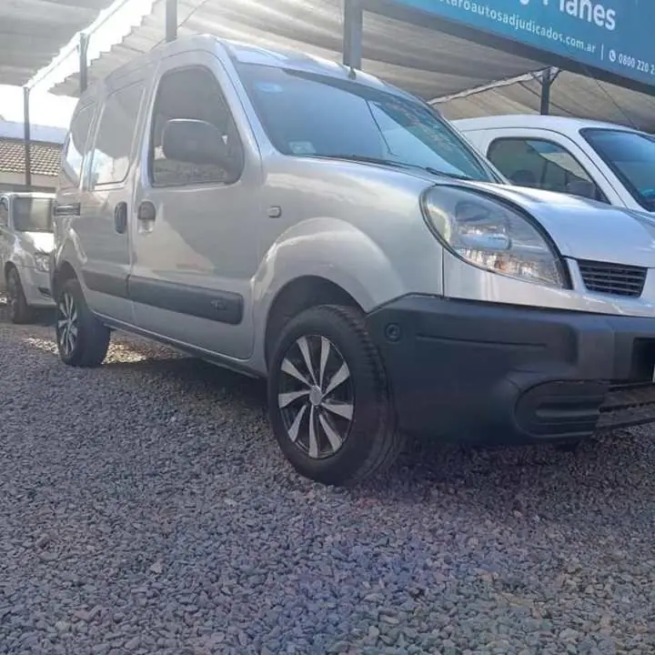 Kangoo C/GNC financiada