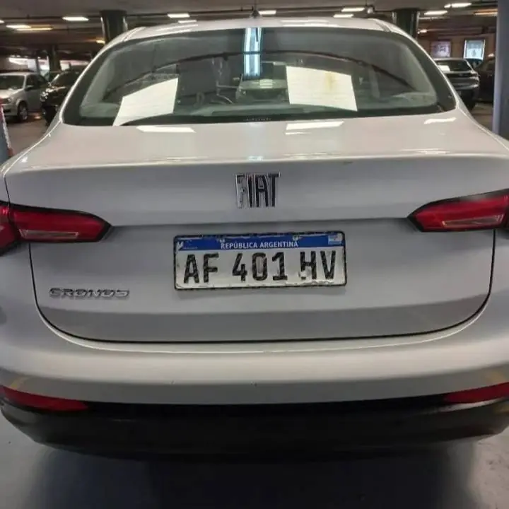 Financio hermoso fiat cronos ! Auto con GNC pocos km ideal uso laboral