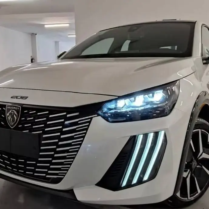 Hermoso 208 GT blanco nacre 1.0 200 T AT