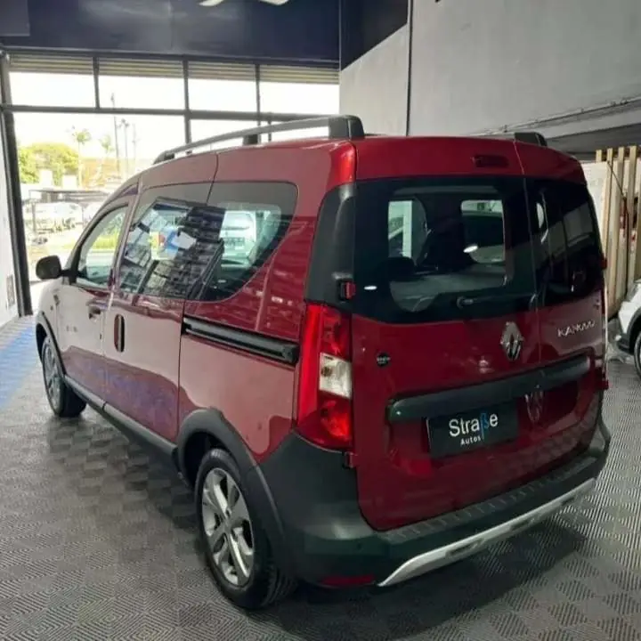 Hermosa camioneta Kangoo Stepway 2023