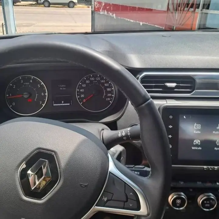 Duster iconic hermosa suv FINANCIO !