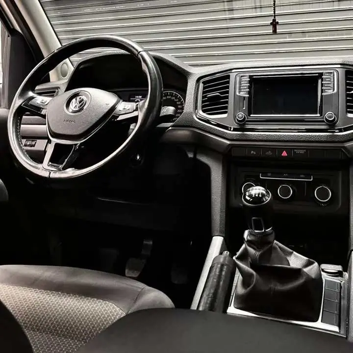 Se vende amarok inmaculada vw 4x2 Conforline