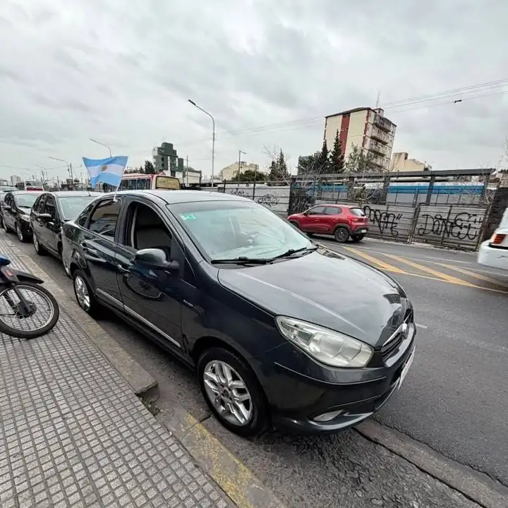 Kia rio EX 1.4 MT 2014 vendo!