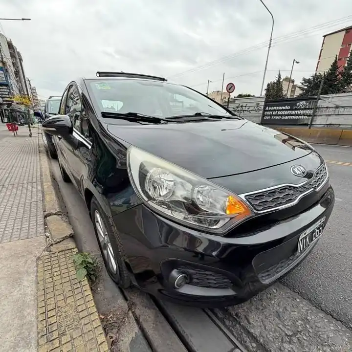 Vendo Kia rio EX 1.4 MT