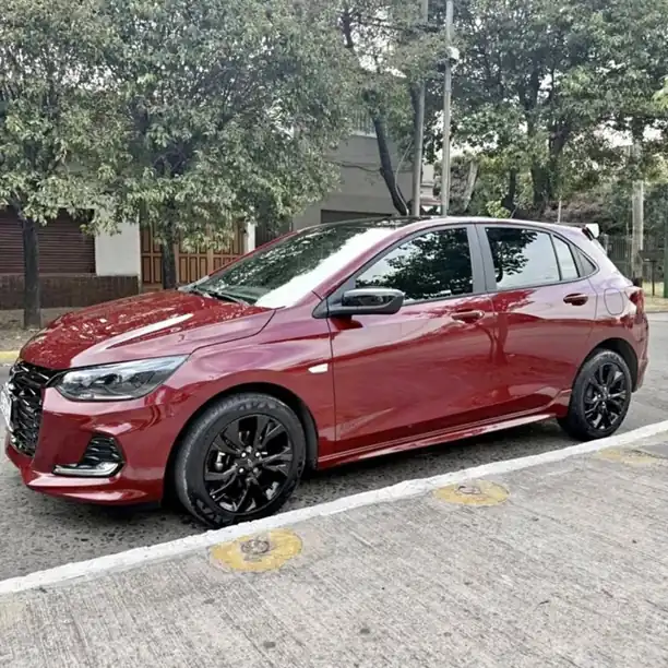 Vendo! Chevrolet onix buen estado pocos KM