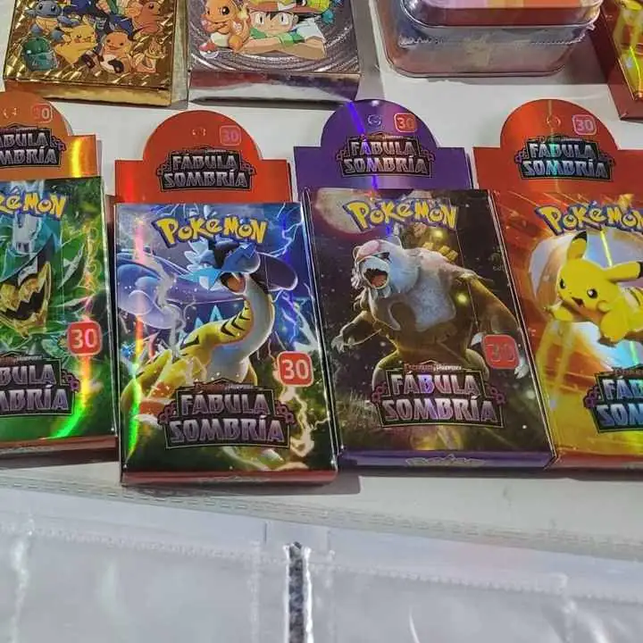 Caja cartas pokemon x30