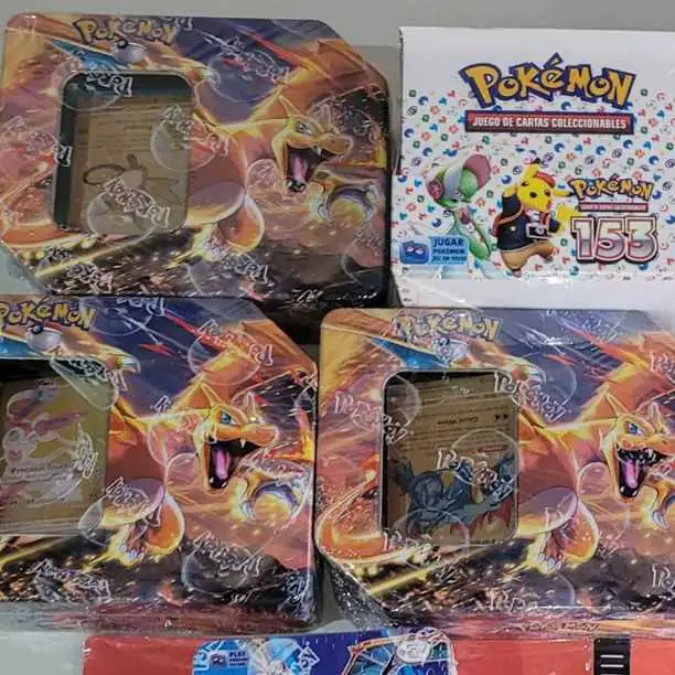 Latas cartas pokemon Doradas Charizard