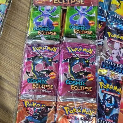 Bolsa sobres pokemon cosmic eclipse x36
