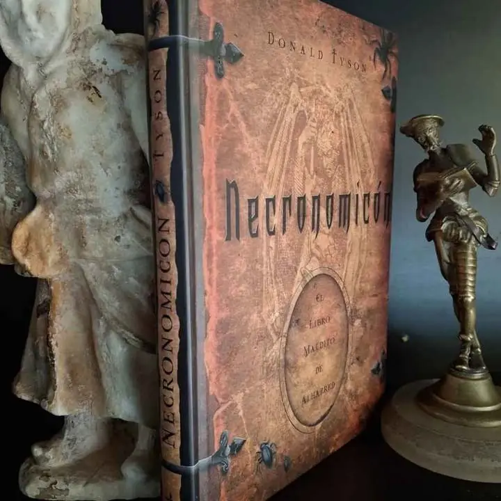 Libro necronomicon de tyson
