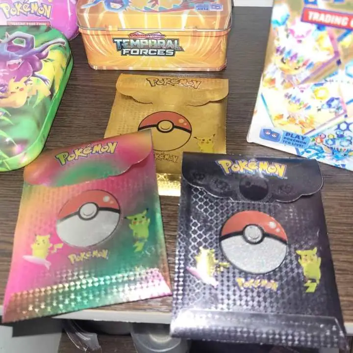 Sobres cartas pokemon doradas