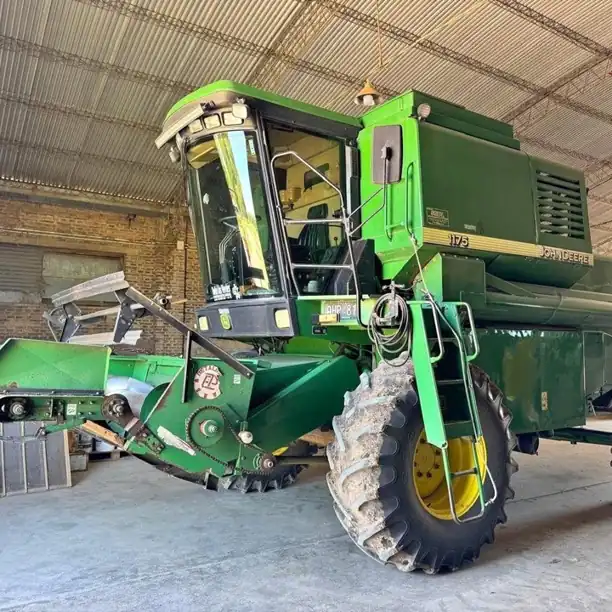 2005 John deere 1175 cosechadora