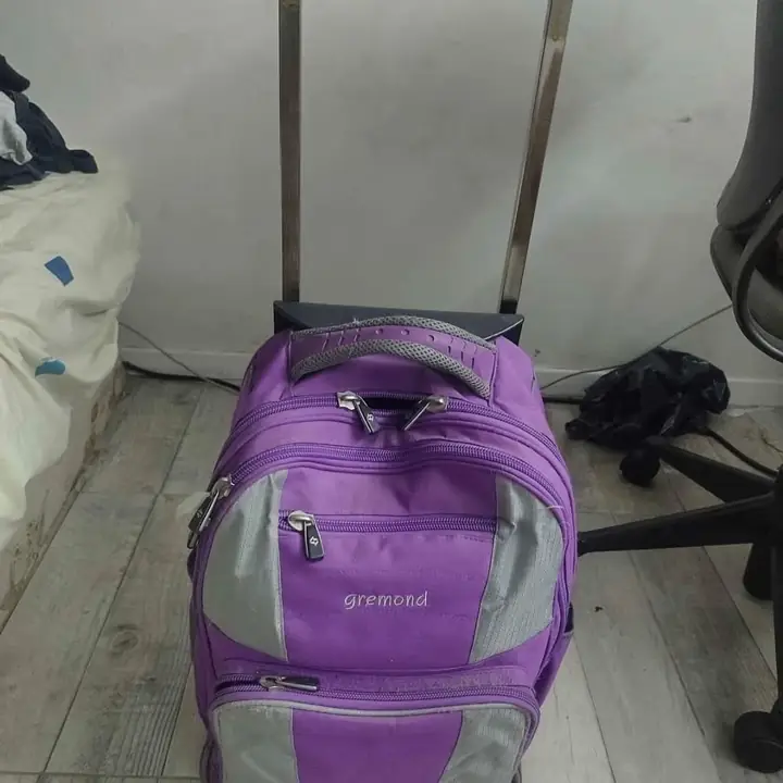 Mochila Gremond con Rueditas Violeta 28l