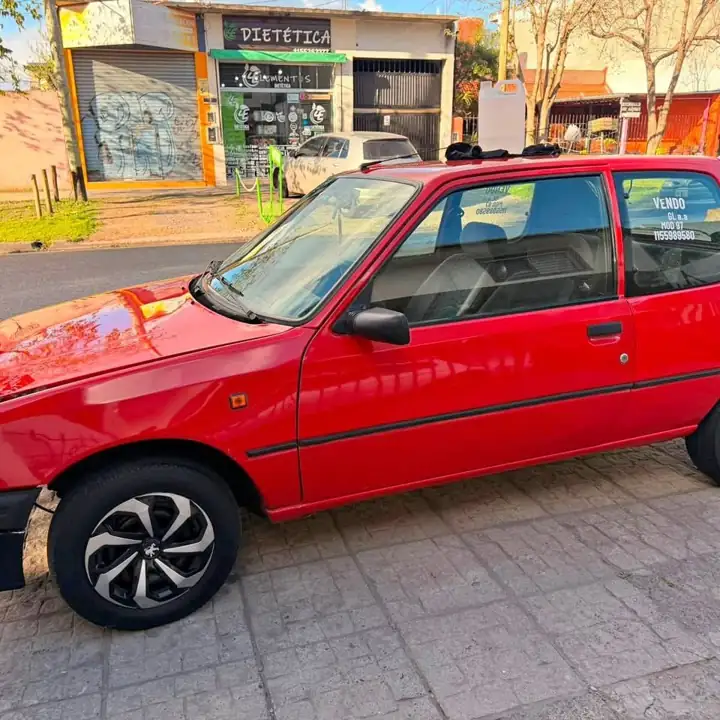 Peugeot 205 leer descripción!