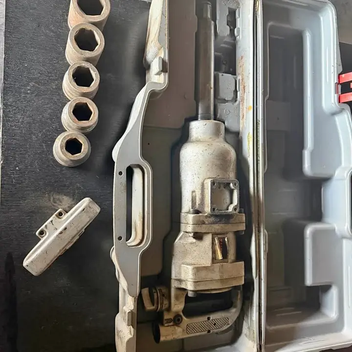 Llave de impacto eje largo