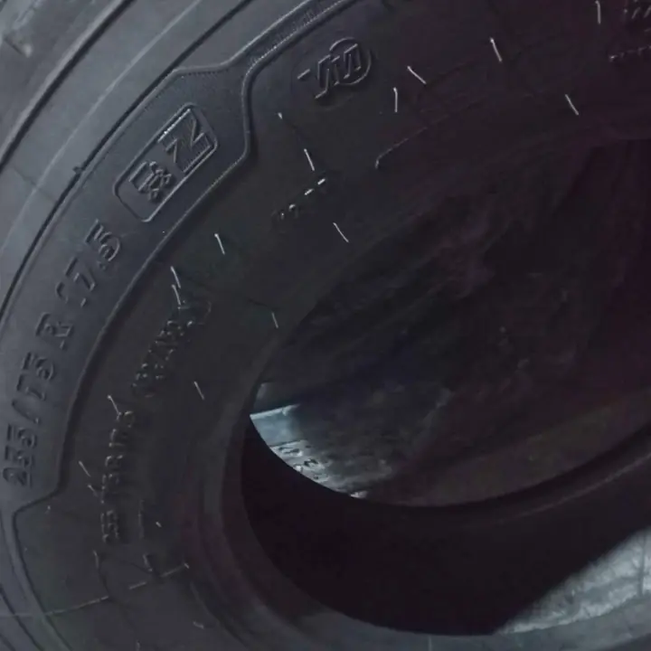 235 75 17.5 Michelin