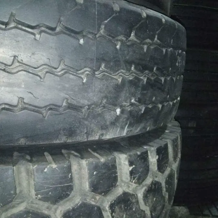 295/80/22.5 Y 275/80/22.5 usadas