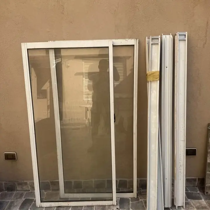 Ventana aluminio herrero 1.50 x 1.50