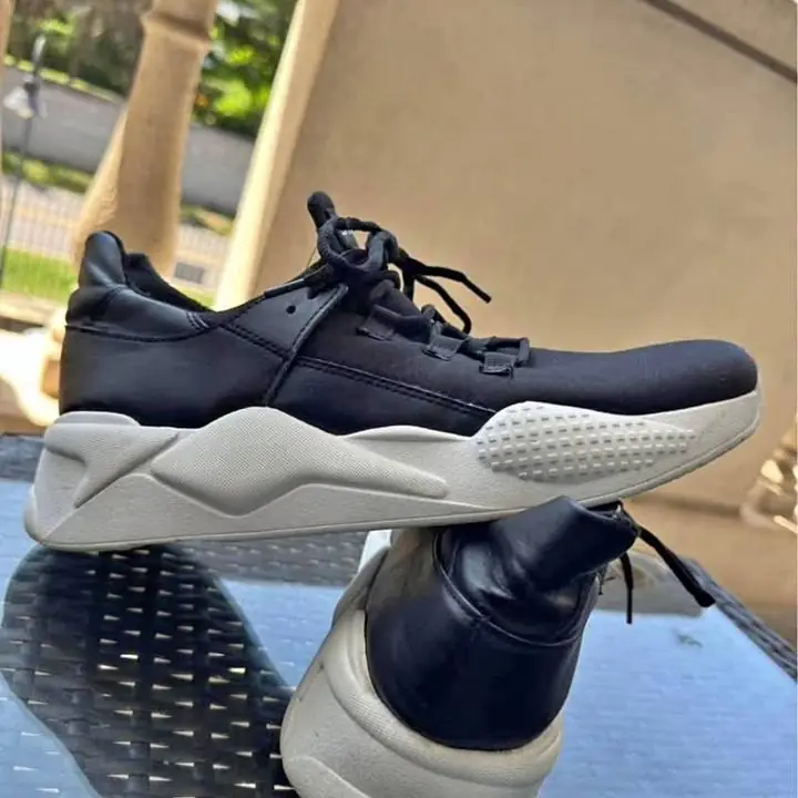 Zapatillas Stone talle 43 originales