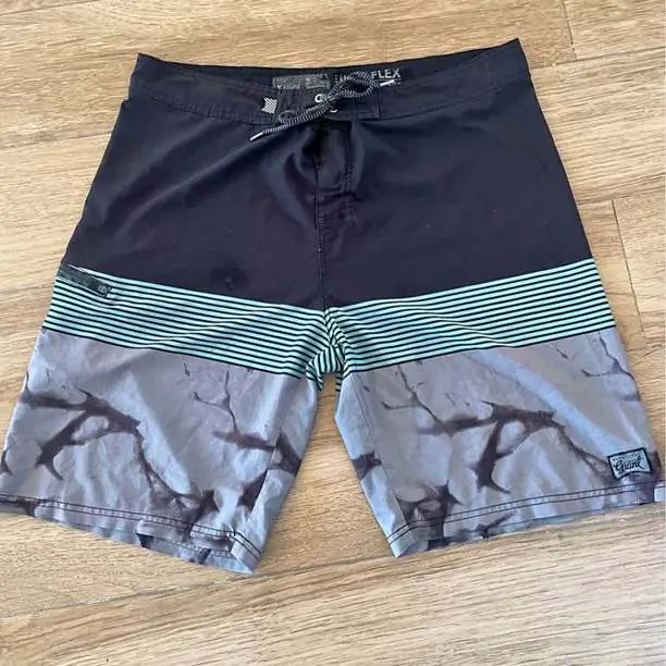 Surfshort Beautiful Giant, Maya, Malla,Traje de Baño, short, bermuda surfer