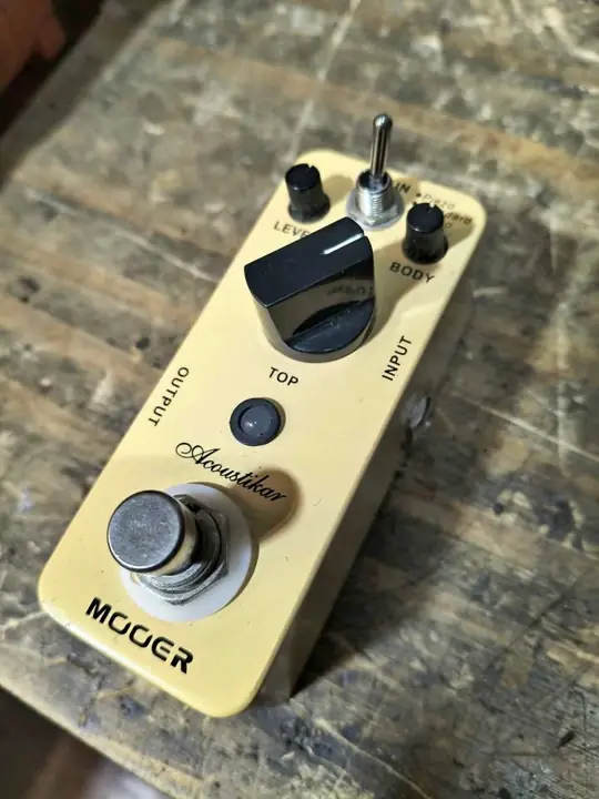 Simulador Acústica Mooer