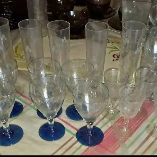 Liquido urgente juego de 24 copas sin uso