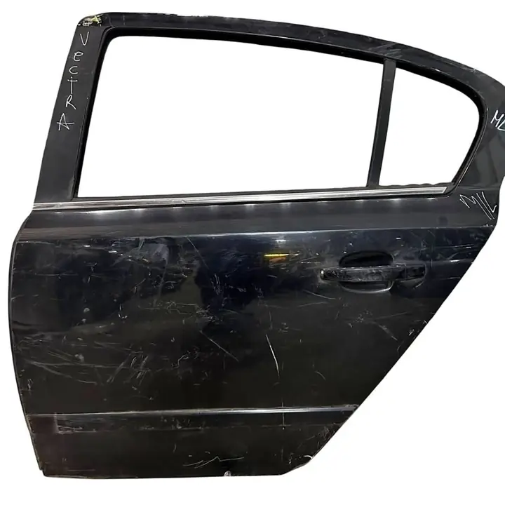 Puerta Trasera Izquierda Chevrolet vectra negra 4p impecable ID:215690
