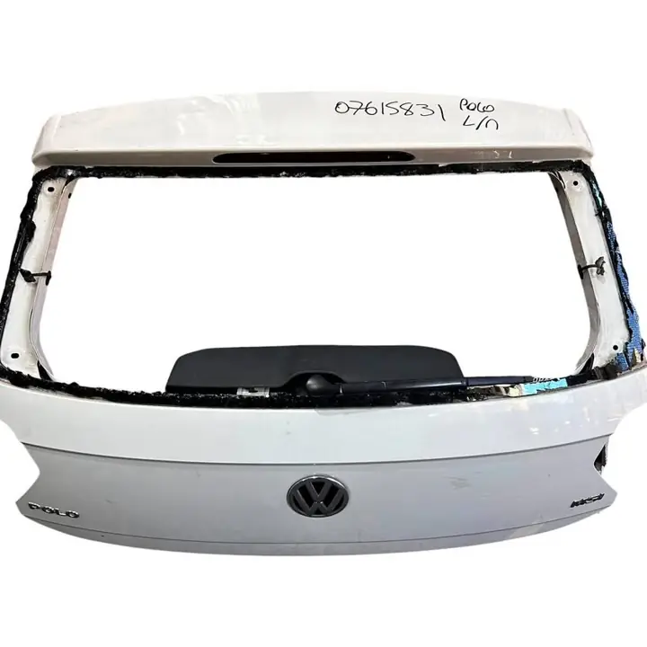 Porton Trasero Volkswagen Polo 18/25 blanco impecable ID:215293