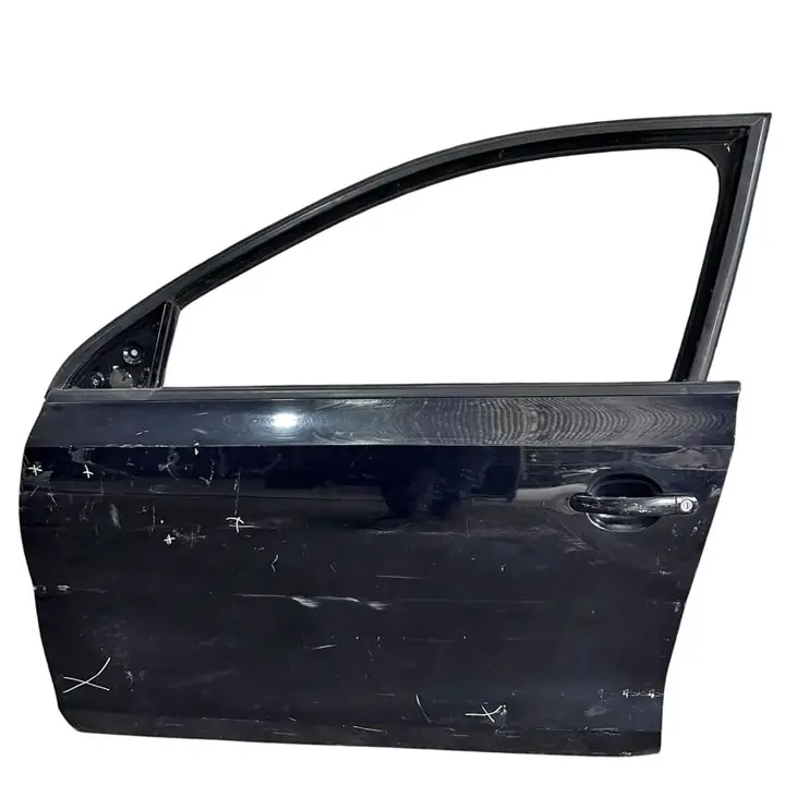 Puerta Delantera Izquierda Volkswagen VENTO 11/18 c/detalles ID:215683