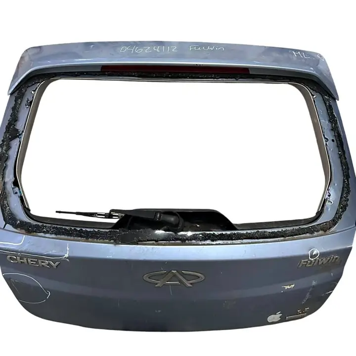 Porton Trasero Chery fullwin cola corta con detalles ID:215726