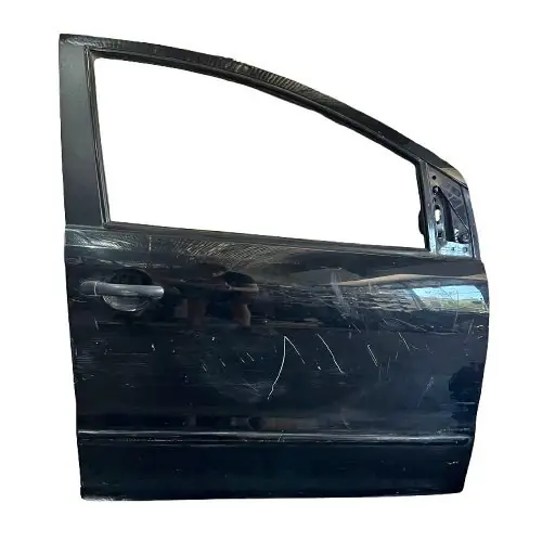 Puerta Delantera Derecha Volkswagen Suran L/V negra fox ID:214494