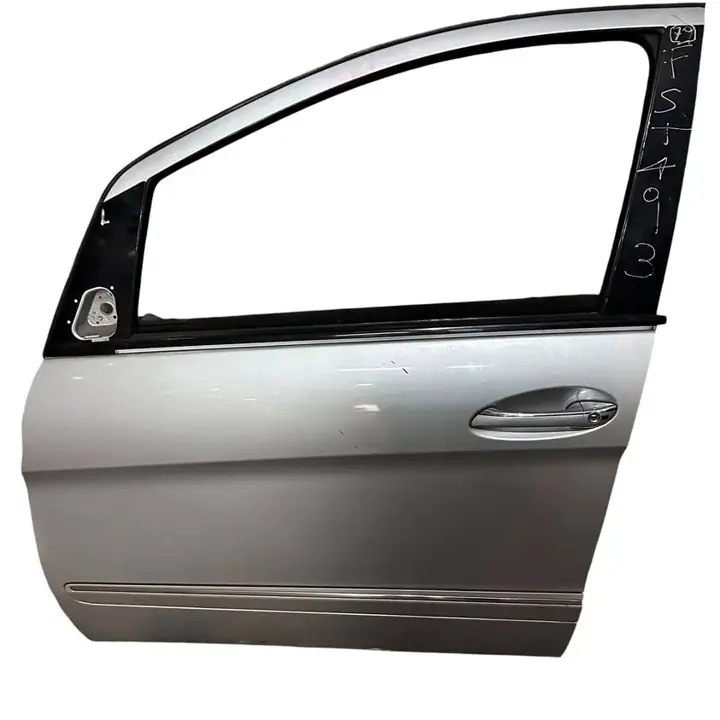 Puerta Delantera Izquierda Mercedes B200 gris impecable ID:215470