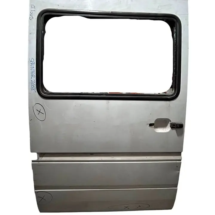 Puerta Trasera Derecha Mercedes SPRINTER 00/12 detalle ID:215402