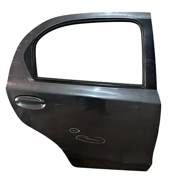 Puerta Trasera Derecha Toyota Etios gris oscuro 5p ID:215638