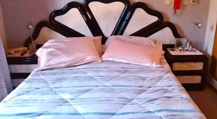 Juego de dormitorio laqueado