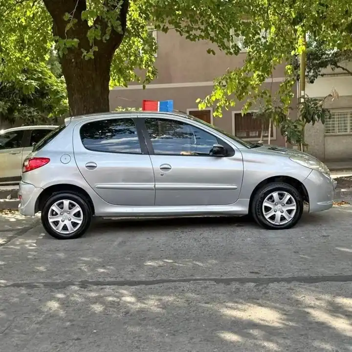 2014 Peugeot 207 Xr HDI 1.4 !