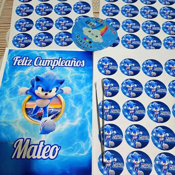 Stickers personalizados promo de 3 hojas a 8000 con cartel de regalo