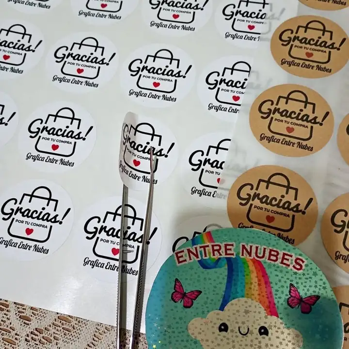 Stickers tags personalizadados en promo troquelados