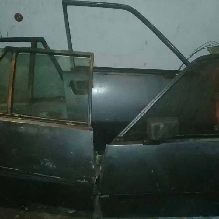 Puertas renault 18 brek las 4 con vidrio (aceptamos Mercado pago)